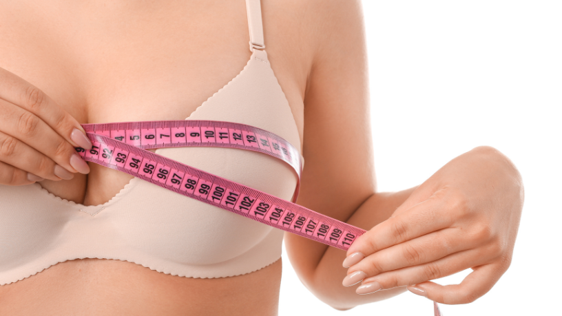 Optar por mamoplastia redutora transforma autoestima e saúde física, explica Dr. Gilberson Wanderley Silva.