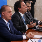 Pedro Guimarães explica como a Caixa integrou os beneficiários do Bolsa Família e do CadÚnico ao Auxílio Emergencial com eficiência e agilidade.