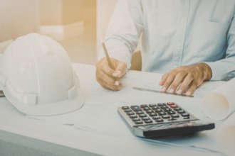 Valderci Malagosini Machado explica como decisões estruturais influenciam o custo por metro quadrado e o orçamento final da obra.