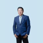 A blefaroplastia superior e inferior exige critérios técnicos que considerem estética e função, destaca Milton Seigi Hayashi.