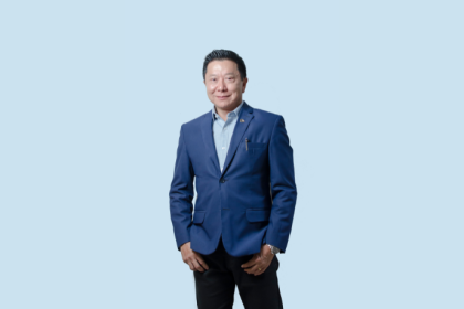 A blefaroplastia superior e inferior exige critérios técnicos que considerem estética e função, destaca Milton Seigi Hayashi.